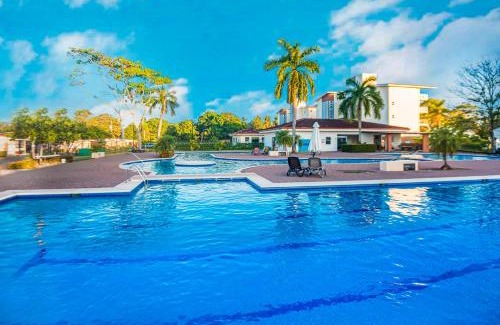 Bejuco Apartamento | 2 Bedroom Oceanfront Condo with Wi-Fi, AC and Pool