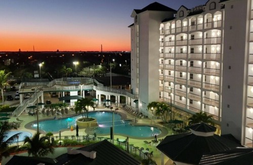 Cocoa Isles Condominio | 2 Bedroom Oceanview, Sleeps 6, at The Resort at Cocoa Beach!