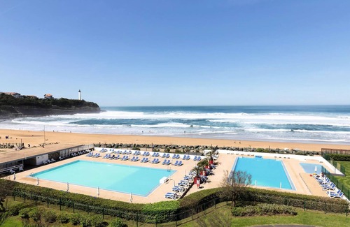 Anglet Apartamento | Premium Zimmer 2 Schlafzimmer 2 Erwachsene und 1 Kind mit herrlichem Meerblick