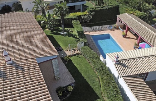 Funchal Casa | Villa privada de 2 dormitorios con una gran piscina privada y la zona de la piscina más hermosa