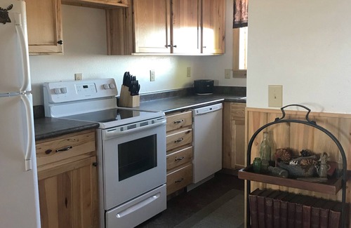 Walden Casa | ¡Retiro de 2 habitaciones en el Capitolio de los Alces de Colorado!