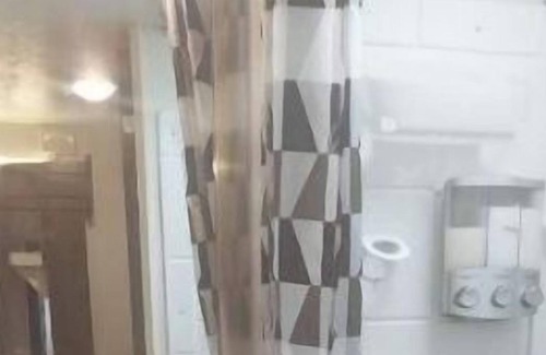 Pine Hills Casa | 2 bedroom RV/camper in NW Orlando, sleeps 5-6