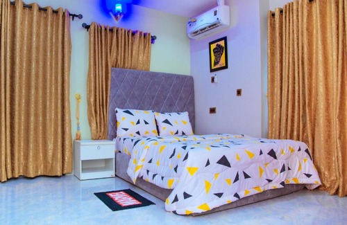 Alimosho Apartamento | 2 Bedroom Serviced Apartment with Amazing Facilities