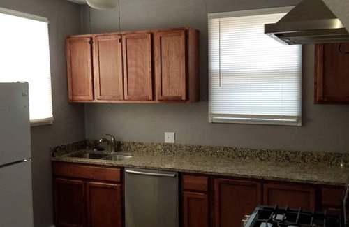 Pueblo Casa | 🌅 2-bedroom Spacious house. Close City Center & State Fair