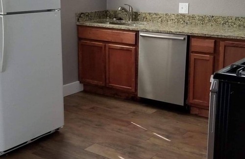 Pueblo Casa | 🌅 2-bedroom Spacious house. Close City Center & State Fair