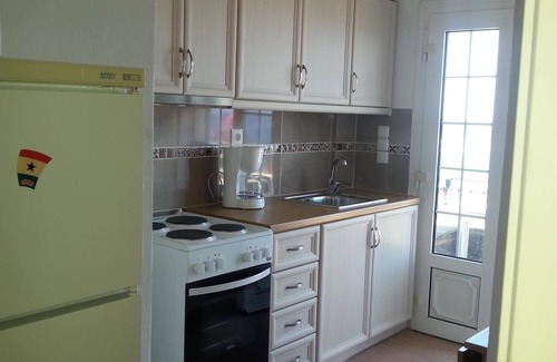 Gialiskari Apartamento | Estudio de 2 dormitorios, 4 personas, 1 baño, amplia terraza, impresionantes vistas al mar ya la montaña.