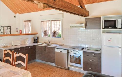 Roisel Casa | 2 Bedroom Stunning Home In Roisel