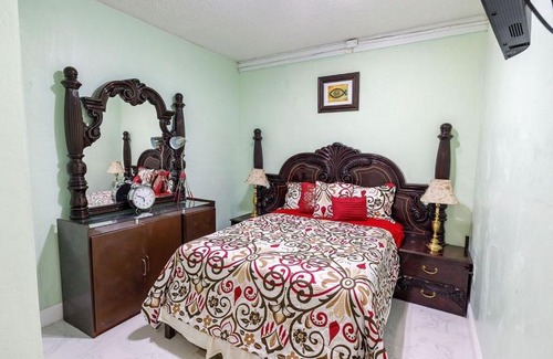 Golden Glades Apartamento | 2 Bedroom Suite in North Miami