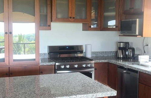 Las Lomas Casa | 2-Bedroom Top Level of House with Ocean View, Outdoor Living Space