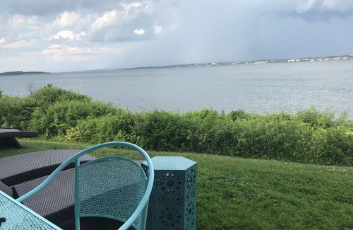 Jamestown Casa | 2-bedroom townhome in enjoyable Jamestown on the Bay