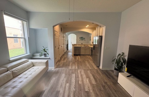 Southside Casa | 2-bedroom townhome in Bartram Park, full remote work set up. Pool, gym.