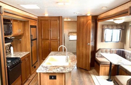 Hunt Club Casa | Triple Slide RV en nuestra propiedad o podemos entregar o llevar a su destino