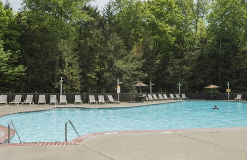 East Stroudsburg Complejo | 2 bedroom unit in Tree Tops at Pocono Mountain Villas