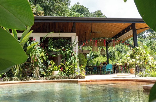 Arancibia Villa | 2-bedroom villa in peaceful Puntarenas Province with AC, WiFi