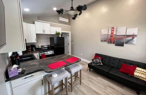 Humansville Casa | 2-bedroom vacation home just 8 minutes from Stockton Lake