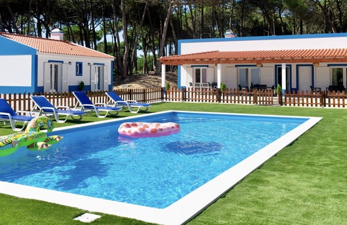 Monserrate Cabaña | V2 Villa ideal for holidays with pool, in the middle of the countryside and close to the beach