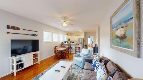 Litchfield by the Sea Casa | 2 Bedroom Villa in Gated Litchfield by the Sea