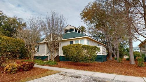 Litchfield by the Sea Casa | 2 Bedroom Villa in Gated Litchfield by the Sea