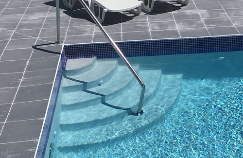 Saint Peter Parish Villa | Villa de 2 dormitorios con piscina privada y más.