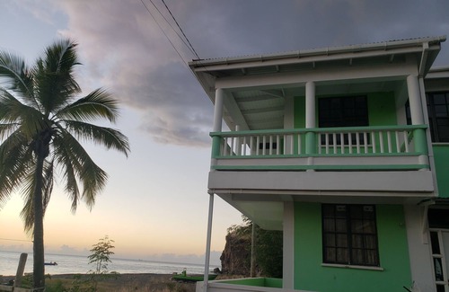 Colihaut Apartamento | 2 bedroom, village lifestyle, beachfront home