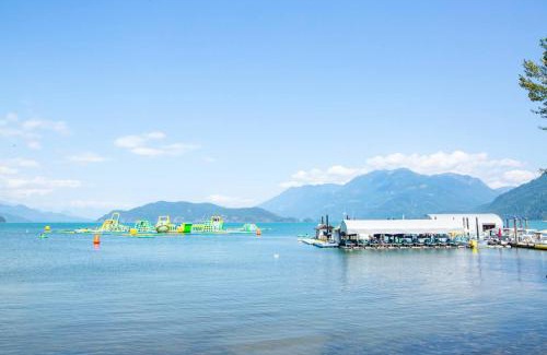 Harrison Hot Springs Apartamento | 2 Bedroom with Lake and Mtn Views