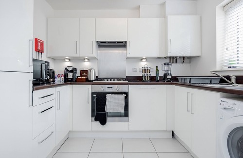 Dartford Casa | 2 bedroom with 2 bathrooms cozy house in Dartford Kent