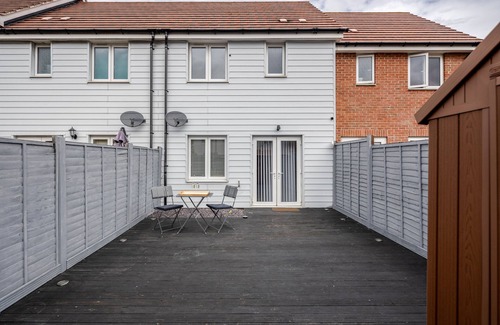 Dartford Casa | 2 bedroom with 2 bathrooms cozy house in Dartford Kent