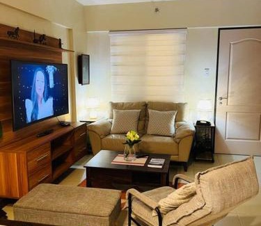 Taguig Apartamento | 2-bedroom with Balcony in a Resort Setting - H Ivory