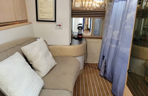 Central Alquiler De Eote | 2-Bedroom Y Boat in amazing Downtown Vancouver
