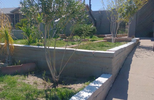 Tucson Casa | 2 bedrooms. Close to airport and Mall , Park. Bus stop