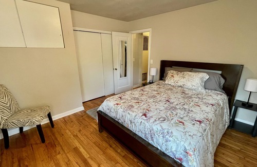 Garden Home-Whitford Casa | 2 Bedrooms, Huge Yard, Garden Home