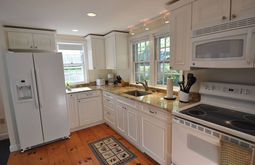 Nantucket Town Cabaña | 2 dormitorios y buhardilla - Capacidad 6 en Camas - 5 cuadras de centro de la ciudad