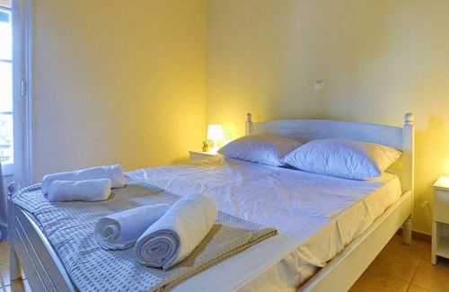 Arillas Villa | 2 bedrooms near Arillas