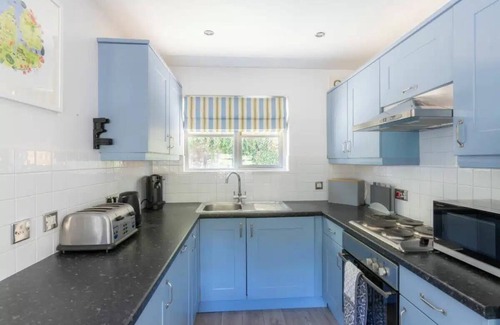 Little Petherick Casa | 2 Bedrooms, overlooking Little Petherick Creek