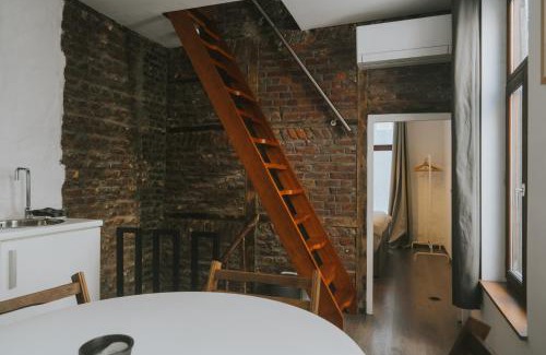 Feronstree et Hors-Chateau Casa | 2 bedrooms triplex in historic heart of Liege
