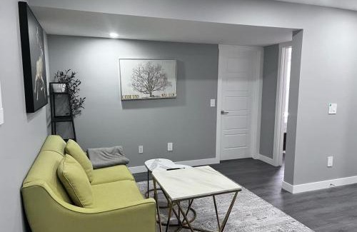 Northwest Calgary Apartamento | 2 Beds 1Bath Suite Basement