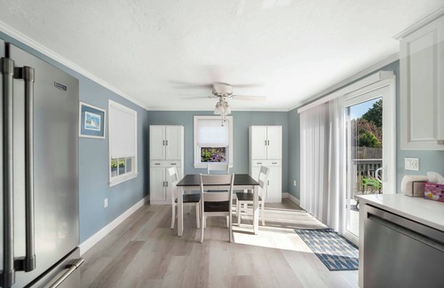 West Yarmouth Cabaña | 2 Beds Walk to Baxter Beach