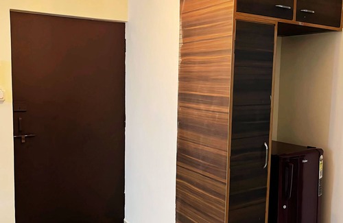 Sigra Apartamento | 2 Bhk Apartment with Kitchen, 15 Mins From Kashi Vishwanath Temple & Ghats.