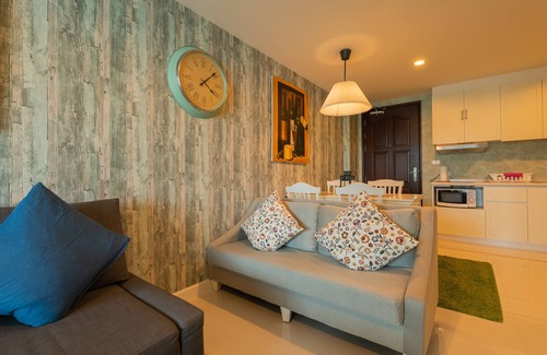 Cha-am Condominio | Apartamento de un dormitorio con vistas al mar, frente a la playa y a la piscina, situado en Cha-am Hua Hin