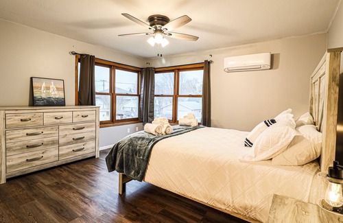 Lake City Casa | 2 Blocks from the Lake! Over 3,000 sq ft, Dog Friendly, Fire Pit & Lawn Games!