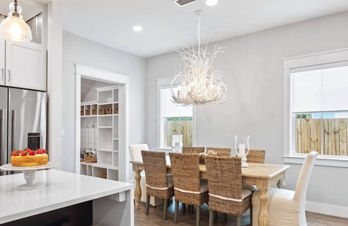 Village of Sugar Beach Casa | 2 Blocks From Gulf! Heated Splash Pool! 5 Adult Bikes!