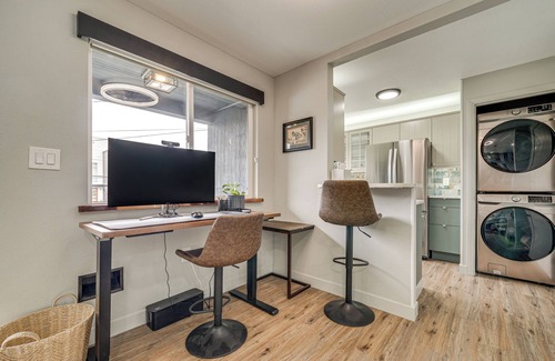 Alki Casa | 2 Blocks to Beach Park: Cozy Seattle Townhome