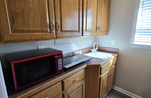 Higden Casa | 2 blocks to Greers Ferry lake cabin sleeps 8, Rv & Boat parking @ property