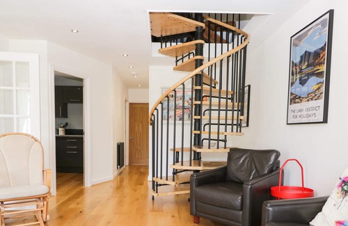 Allithwaite Cabaña | 2 Boarbank Farm, ALLITHWAITE