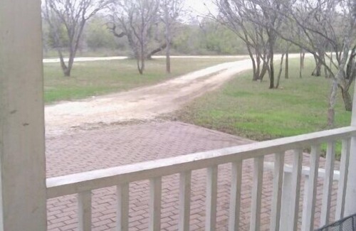 Comanche Casa | 2 dormitorios / 2. 5 BA House el 13 Acres, a unos minutos del centro de San Antonio !!!