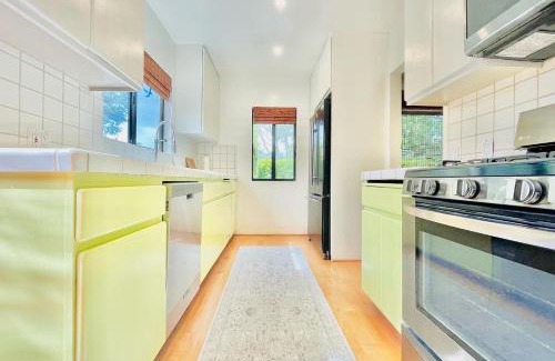 Lucerne - Higuera Casa | 2 BR 2 BA - Eco House and Garden Vacation Retreat and Remote Workspace for Families, Couples and Solo Travelers in Coveted Culver
