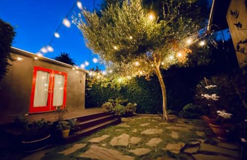 Lucerne - Higuera Casa | 2 BR 2 BA - Eco House and Garden Vacation Retreat and Remote Workspace for Families, Couples and Solo Travelers in Coveted Culver