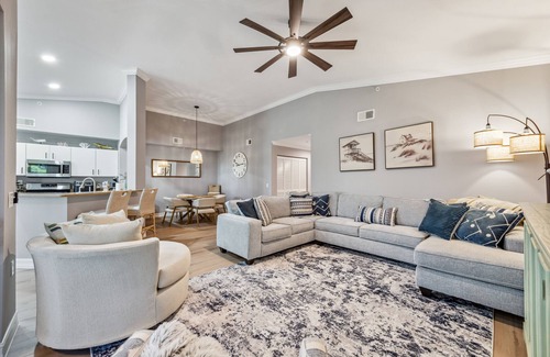 Tarpon Bay Condominio | 2 BR 2 Bath Newly Renovated Condo