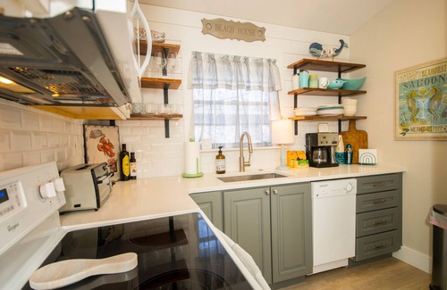 Bradenton Beach Casa | Acaba de ser renovado 2 dormitorios, 2 baños completos en Anna Maria Island pasos a la playa