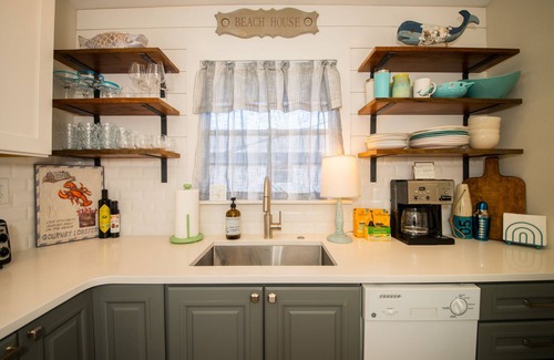 Bradenton Beach Casa | Acaba de ser renovado 2 dormitorios, 2 baños completos en Anna Maria Island pasos a la playa